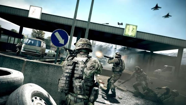 Battlefield 3, последний в длинной линейке названий Battlefield, вероятно,   самая ожидаемая игра 2011 года   ,  Используя новый движок Frostbite 2, игра обещает создавать потрясающие визуальные эффекты в сочетании с быстрым темпом увлекательного экшена